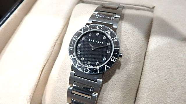 ブルガリ ブルガリブルガリ BB26SS 黒 ギョーシェ 12PD 買取価格 ￥80,000-